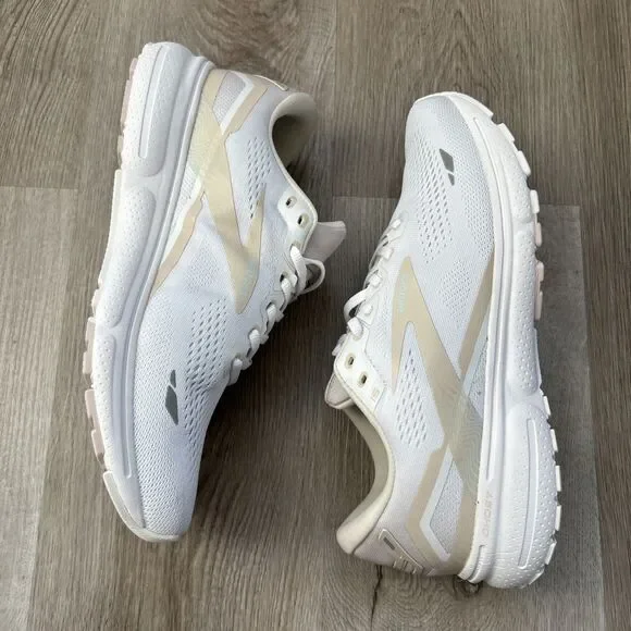 Brooks Ghost 15 Mens 9.5 Womens 11 White Tan Running Shoes Sneakers 1203801B189